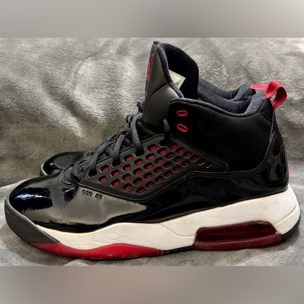 👟 NIKE JORDAN Size 10 Air Maxim 200 Jumpman CD6107 001 - Picture 4 of 10